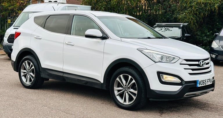 2016 Hyundai Santa Fe 2.2 CRDi SE 4WD Euro 5 5dr (5 seat) ESTATE Diesel Manual
