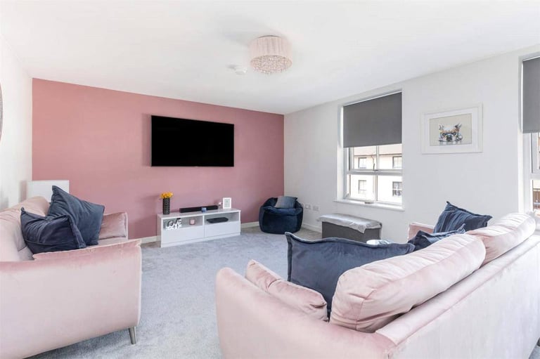 TO LET - Modern 2 Bedroom apartment in RICHMOND GATE (walking distance from Glasgow city centre)