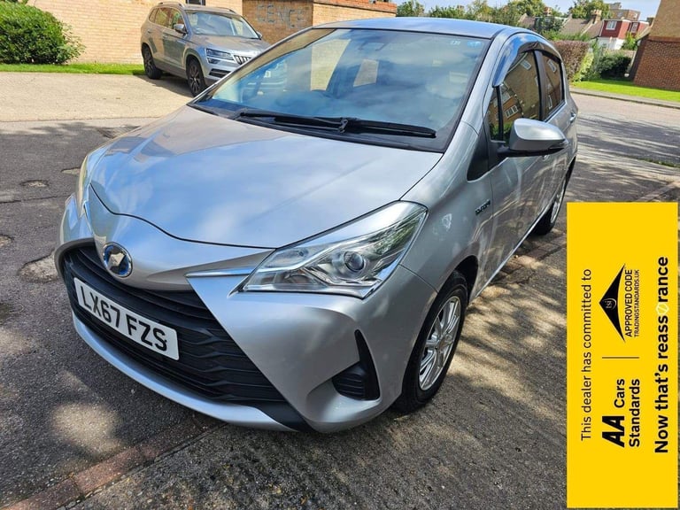 Toyota Yaris 1.5 VVT-h Icon Tech E-CVT Euro 6 (s/s) 5dr Petrol/Electric Hybrid A