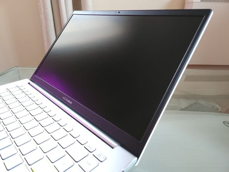 ❤️ ASUS VivoBook S14 i5-10210 8GB RAM 256GB SDD LED NumberPad Harman Kardon Pearlescent White Laptop