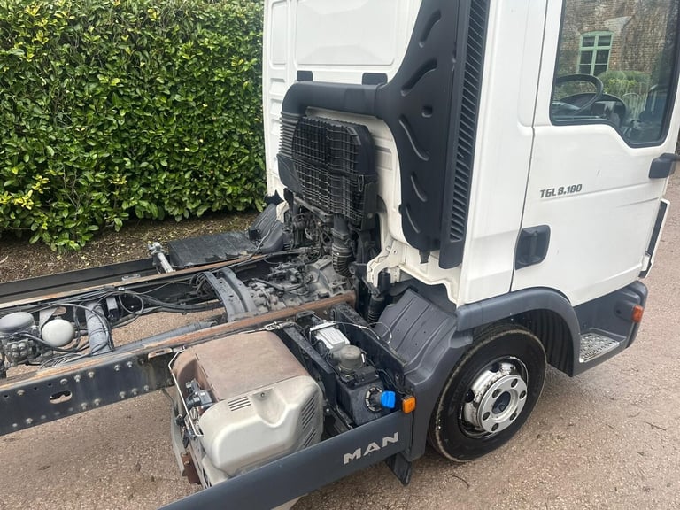 2016 MAN 7.5 TON CHASSIS CAB LOW MILES 4.8M WHEELBASE