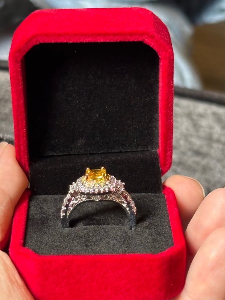 Sterling Silver Champagne & Clear Zircon Ring 