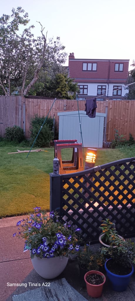 1 bed bungalow in Eltham SE9 for 1-2 bed coastal only