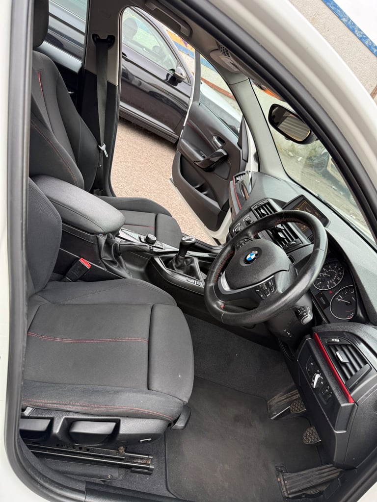 BMW, 1 SERIES, Hatchback, 2012, Manual, 1598 (cc), 5 doors