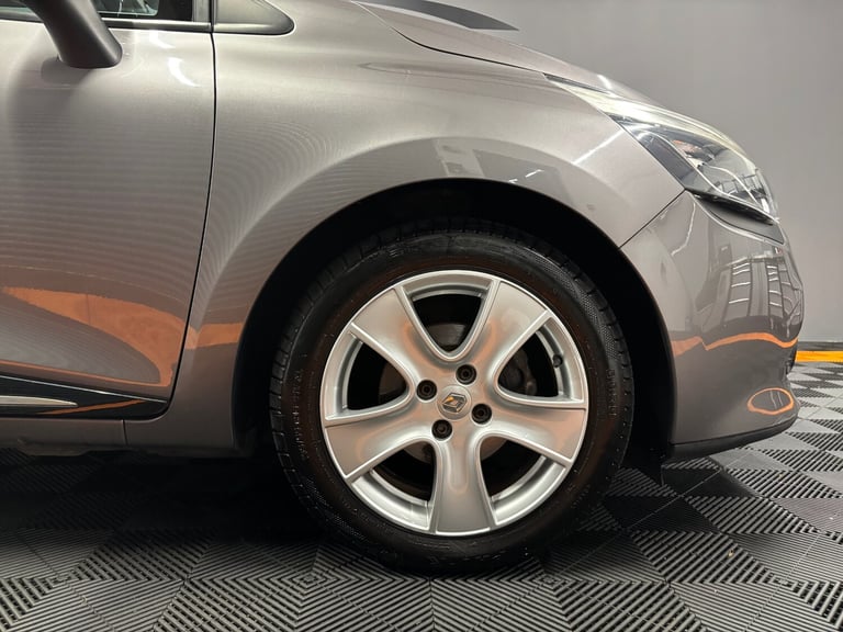 2015 Renault Clio 1.2 16V Dynamique Nav 5dr HATCHBACK Petrol Manual