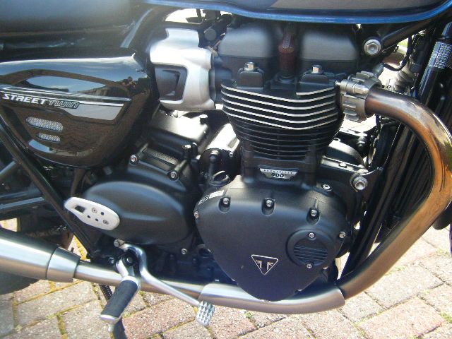 Triumph, BONNEVILLE STREET TWIN 2021, 900 (cc)