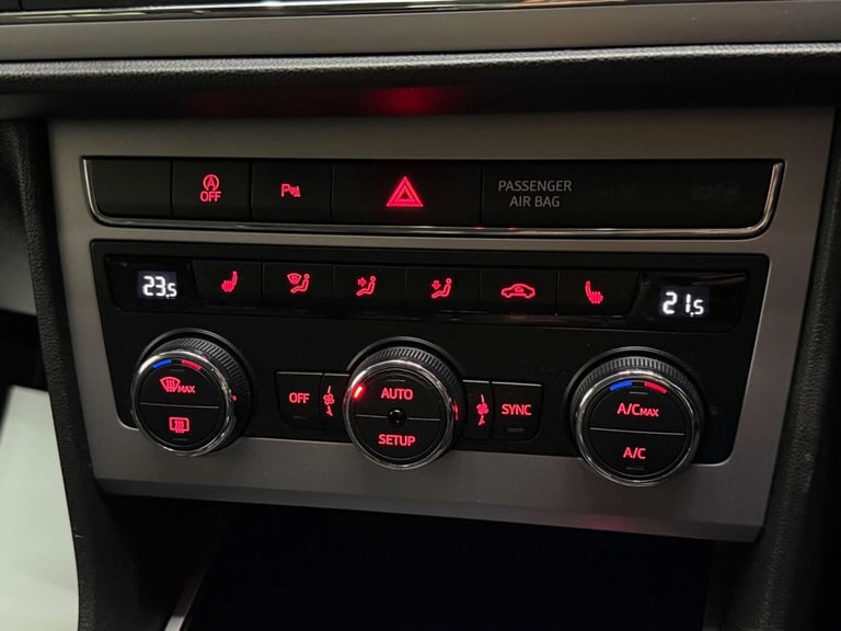 2019 SEAT Leon 1.5 TSI EVO XCELLENCE Euro 6 (s/s) 5dr Hatchback Petrol Manual