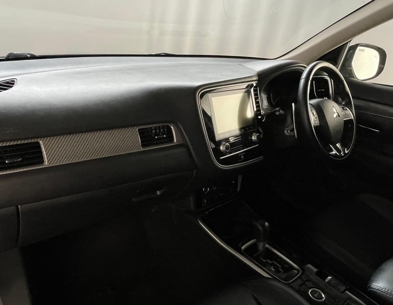 2020 Mitsubishi Outlander 2.0 MIVEC Exceed CVT 4WD Euro 6 (s/s) 5dr ESTATE Petrol Automatic