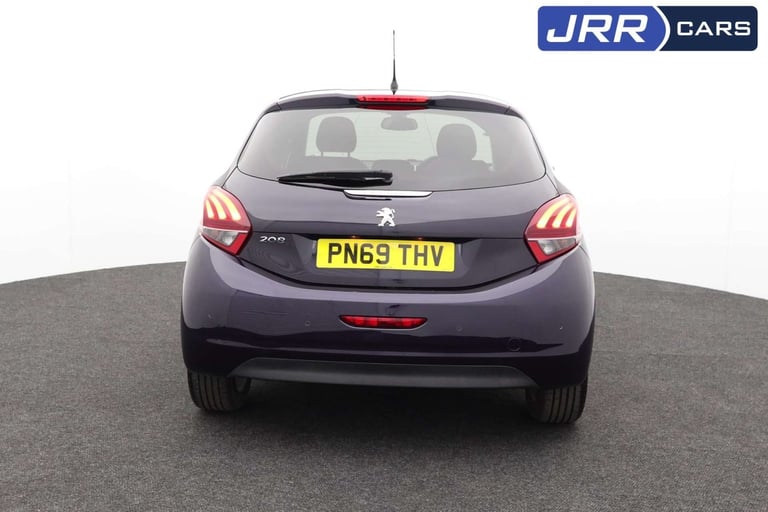 2019 Peugeot 208 1.2 208 Signature PureTech S/S 5dr Hatchback Petrol Manual