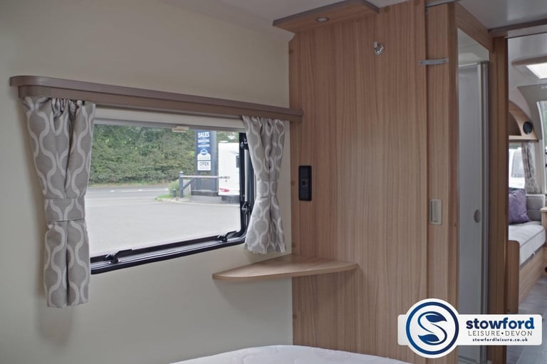 Bailey Phoenix Plus 640, 2021 Used Touring Caravan