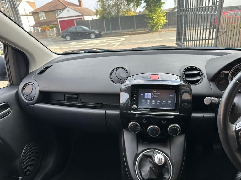 2014 Mazda Mazda2 1.3 Sport Venture Euro 5 5dr HATCHBACK Petrol Manual
