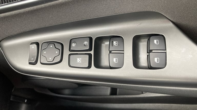 2021 Hyundai KONA 1.6 GDi Hybrid SE Connect 5dr DCT Hybrid Hatchback Hatchback Hybrid Automatic