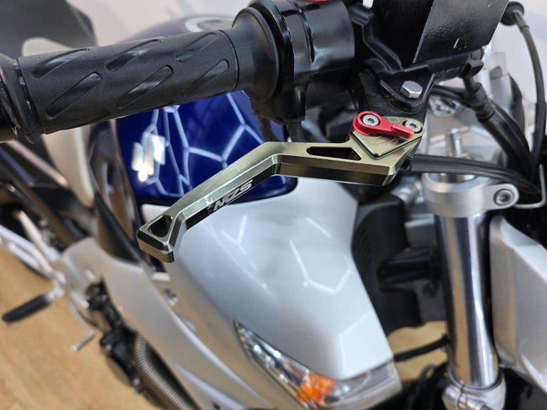 Suzuki GSR600 Blue 2006 - Crash Bungs, Adjustable Levers, Gear Indicator