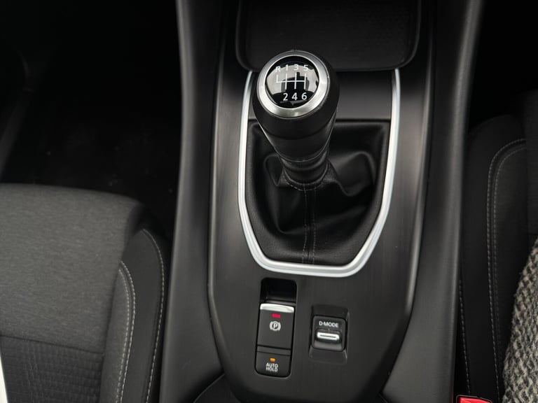 2023 Nissan Qashqai 1.3 DiG-T MH N-Connecta 5dr Hatchback Petrol Manual