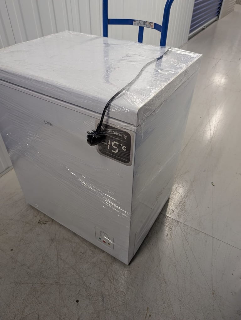 Logik chest freezer 