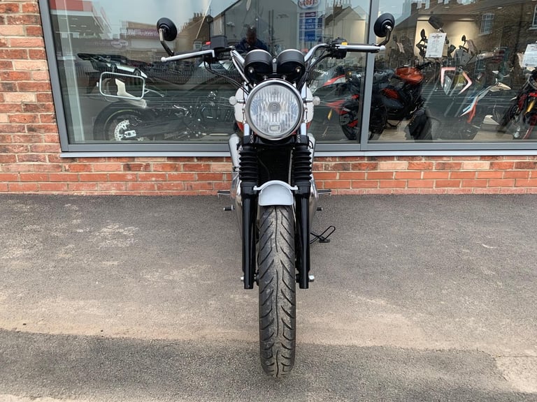 Royal Enfield INTERCEPTOR INT 650 - 2YEAR WARRANTY 