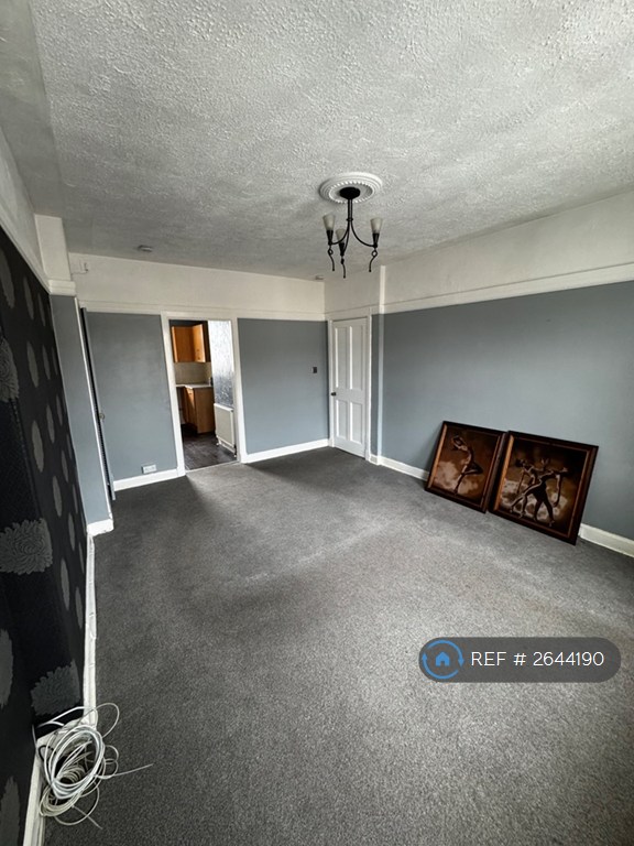 image for 4 bedroom flat in High Street, Dalkeith, EH22 (4 bed) (#2644190)