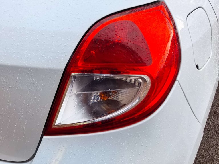 2009 Renault Clio 1.1 Clio Expression 16v 5dr Hatchback Petrol Manual