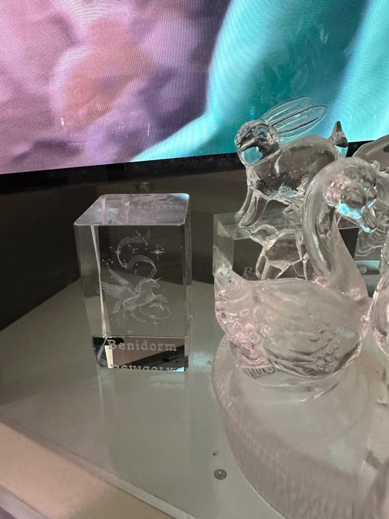 Glass and crystal ornaments. 
