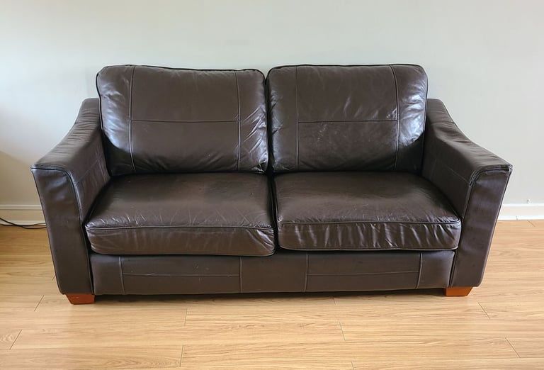 Sofa set, I can deliver those 2 sofas for free if need in Hull