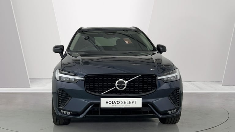 2022 Volvo XC60 Ultimate, B5 AWD mild hybrid, Petrol, Dark Estate Petrol Automatic