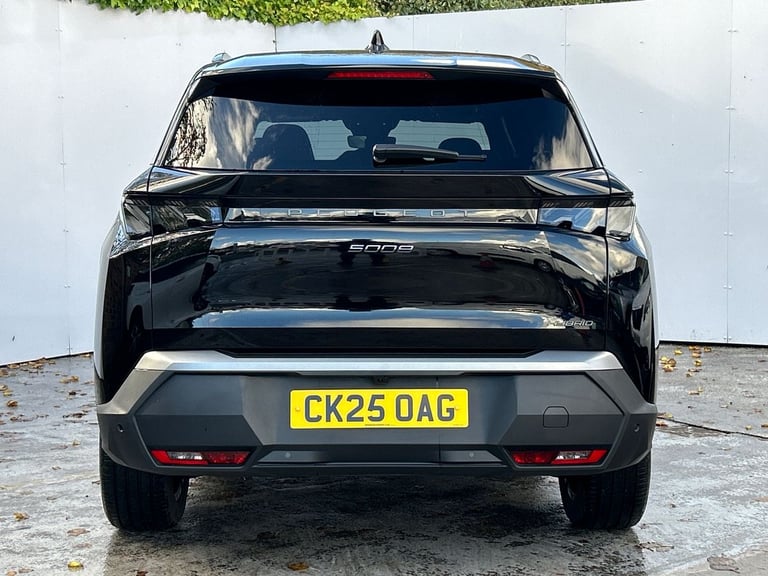 2025 Peugeot 5008 1.2 Hybrid 136 GT 5dr e-DSC6 HATCHBACK PETROL Automatic