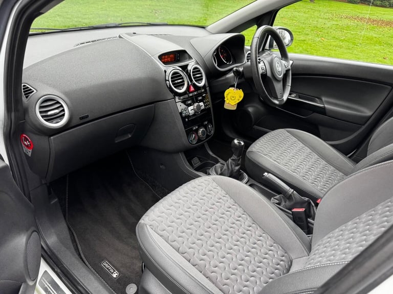 VAUXHALL CORSA 1.2 16V SE Euro 5 5dr 2014