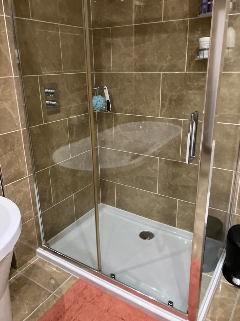 Shower enclosure 