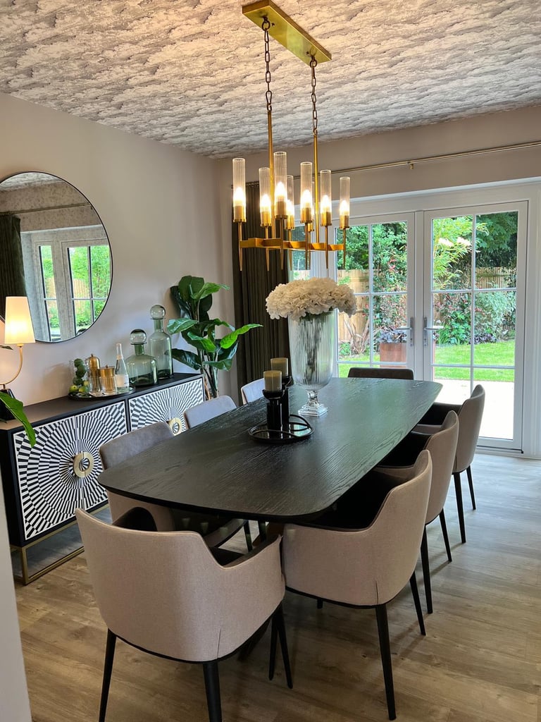 High end Corporate Lets of Studios, 1,2 and 3 bedroom apartments