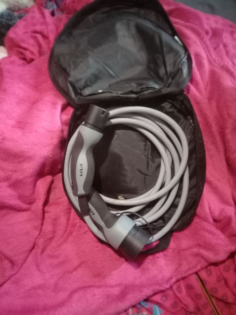image for New Kia car charger 
