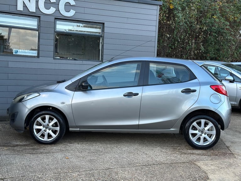 2015 Mazda Mazda2 1.3 SE Euro 5 5dr (a/c) HATCHBACK Petrol Manual
