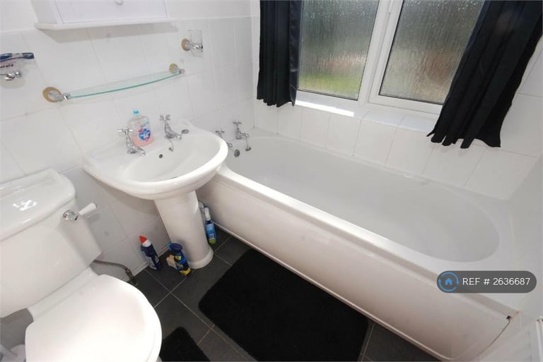 3 bedroom house in Shuckburgh Crescent, Rugby, CV22 (3 bed) (#2636687)