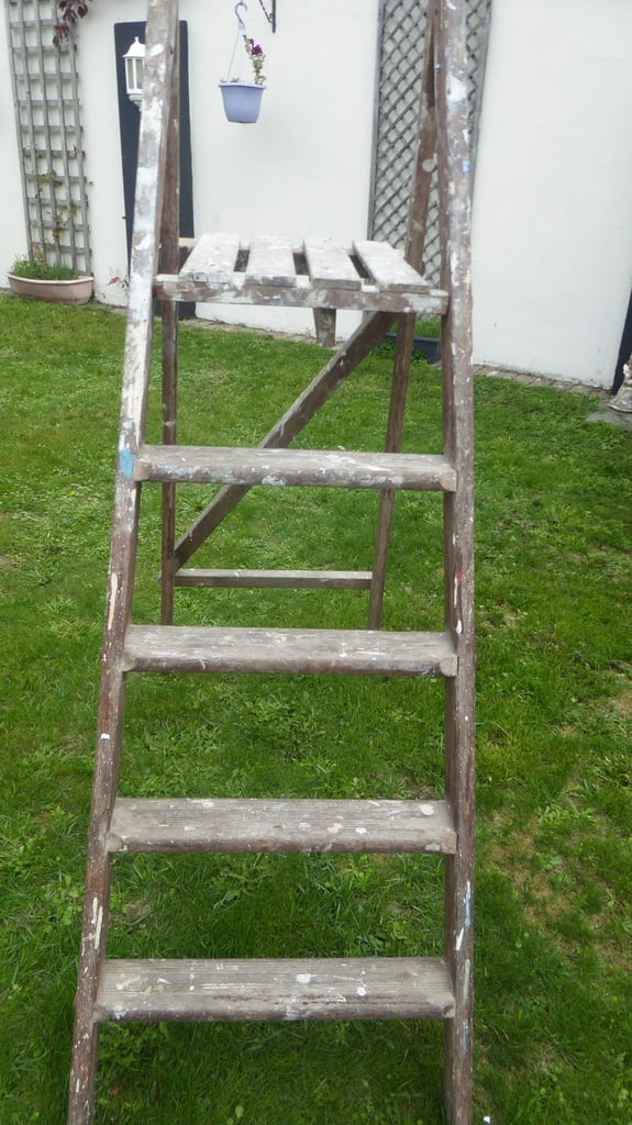 Vintage step ladder  - 4 step plus platform