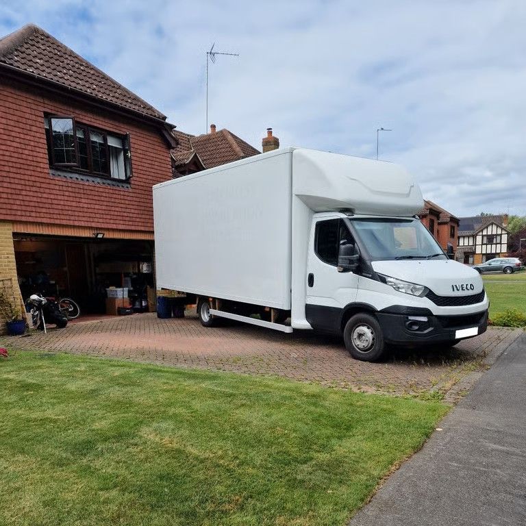 image for Glasgow Removals Service - Man And Van Removal - House Move & Clearance 🚚