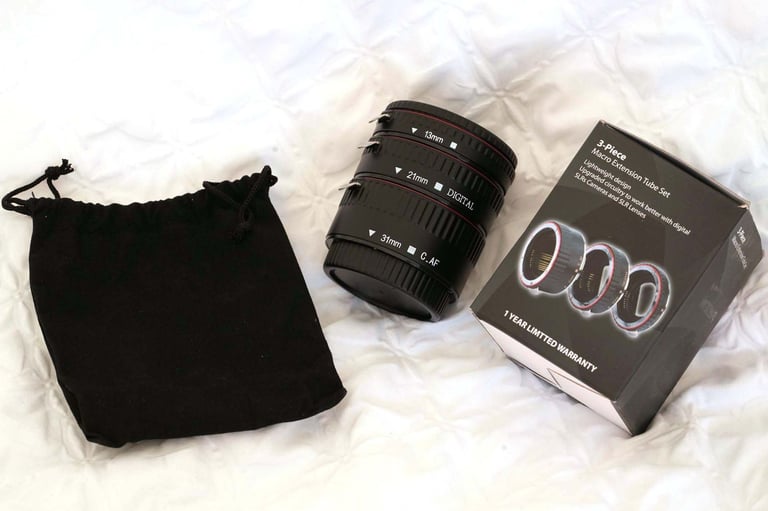  Canon 5D Mark II & Canon 100-200mm Lens & Accessories bundle