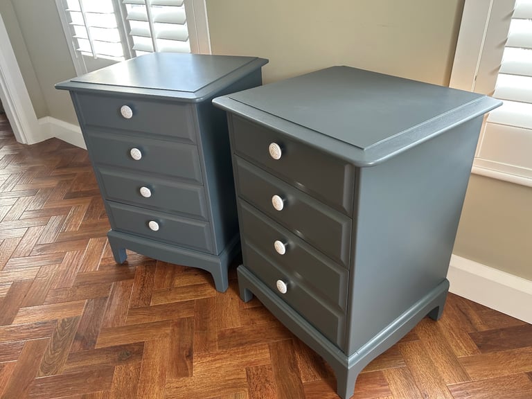 Stag Minstrel Bedside Lockers