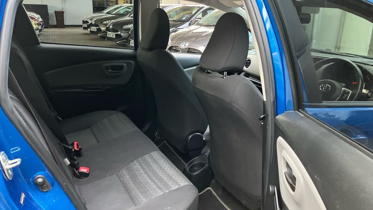 2017 Toyota Yaris 1.33 VVT-i Icon 5dr CVT Petrol Hatchback Hatchback Petrol Automatic