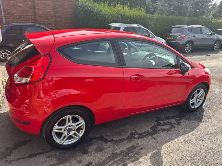 2013 Ford Fiesta 1.25 Style 3dr HATCHBACK Petrol Manual