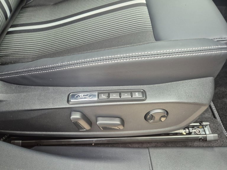 2024 Ford Capri Extended Range 77kWh Select Auto 5dr HATCHBACK Electric Automatic