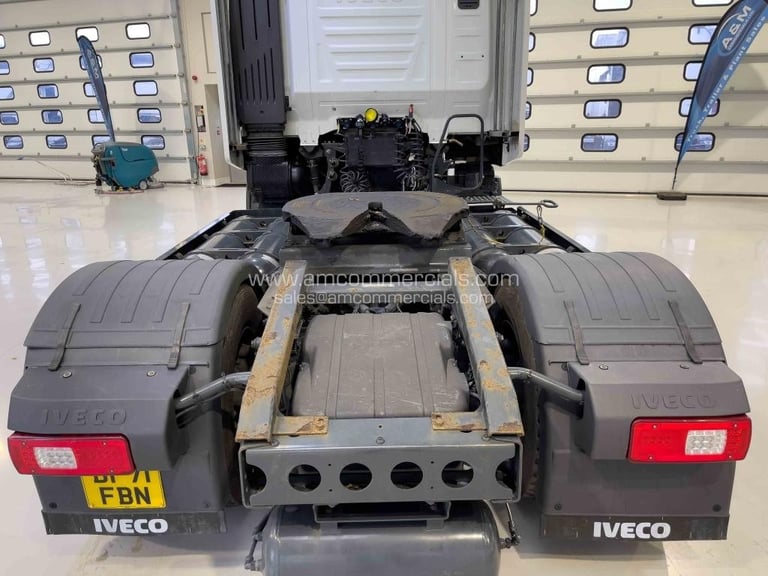 Iveco Stralis NP460, CNG Truck, Fixed Fifth Wheel, Visor, Rear Mounted Batteries
