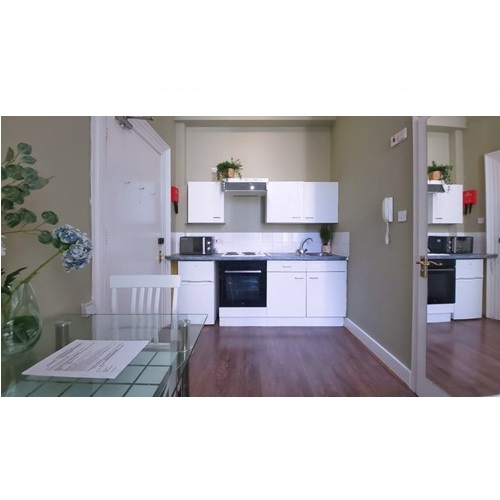 Semi-Studio Zone 1, Hogarth Road, Earls Court, SW5 0PU - Some Bills Included!