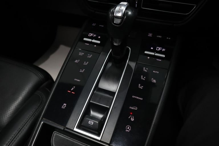 2021 71 PORSCHE MACAN 2.9T V6 S SUV 5DR PETROL PDK 4WD EURO 6 (S/S) (380 PS)
