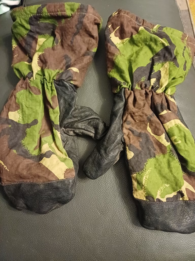 image for Army gloves extreme cold weather 