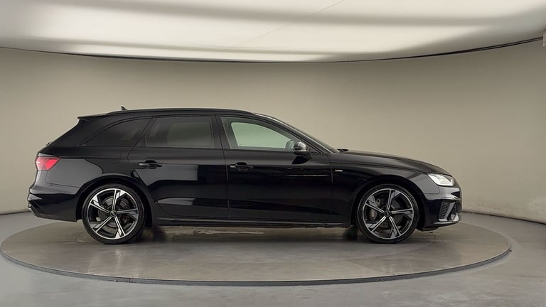 2022 Audi A4 Avant 2.0 TFSI 40 Black Edition Estate 5dr Petrol S Tronic Euro 6 (s/s) (204 ps) Est...