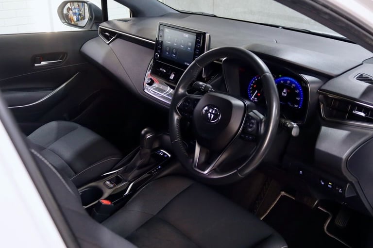 2020 Toyota Corolla 2.0 VVT-h Design Hatchback 5dr Petrol Hybrid CVT Euro 6 (s/s) (184 ps) Hatchb...