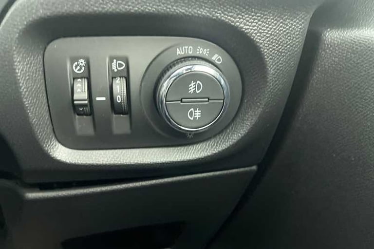 2020 Vauxhall Corsa 1.2 Turbo SRi 5dr HATCHBACK PETROL Manual