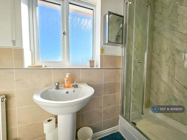 3 bedroom house in Boughton Way, Gloucester, GL4 (3 bed) (#2649245)