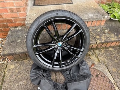 19 inch BMW Alloy Wheels 
