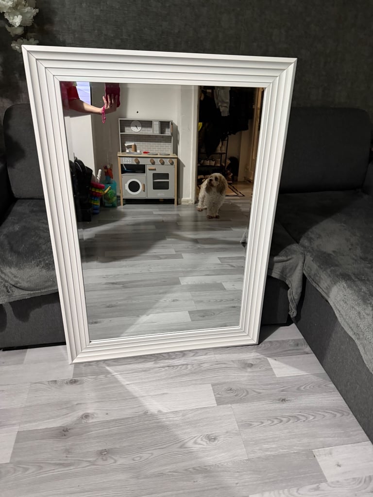 image for White mirror 