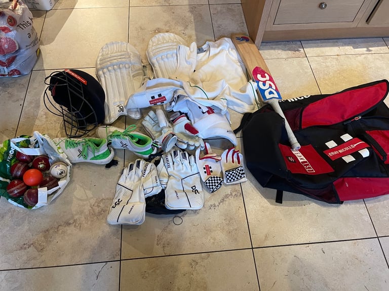 image for Complete junior/youth cricket gear
